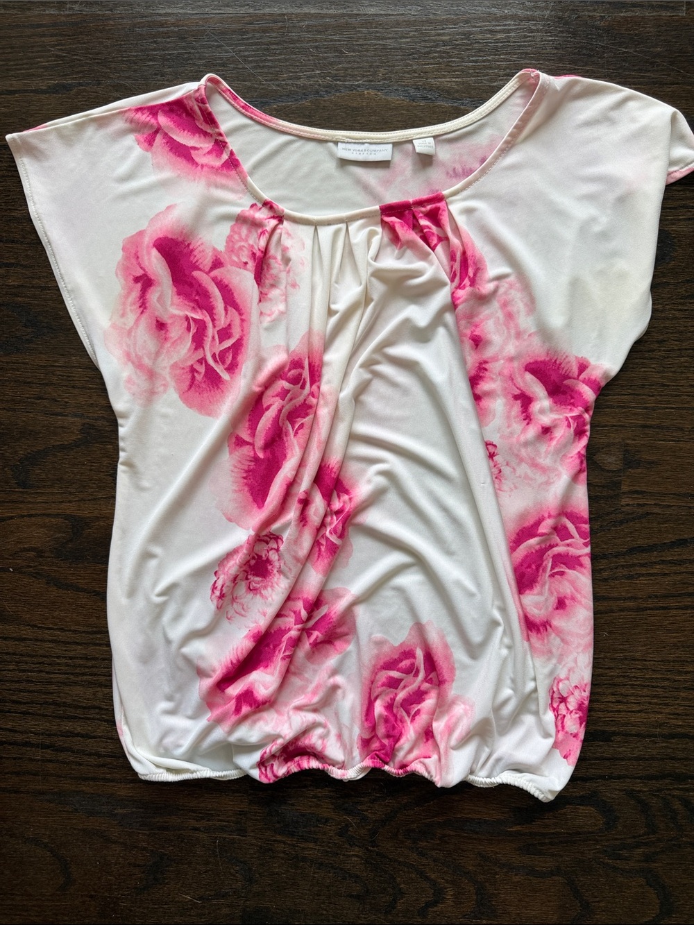 New York & Company White Scoop-Neck Blouse with Pink Rose Print